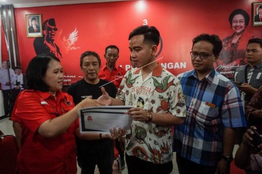 Gibran mendaftar menjadi kader PDI Perjuangan Page 3 Small