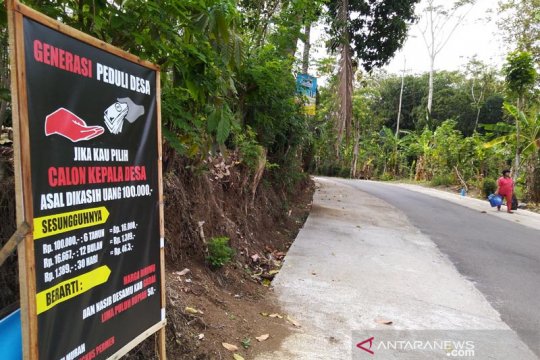 Menyapa calon kepala desa agar siap berangkulan