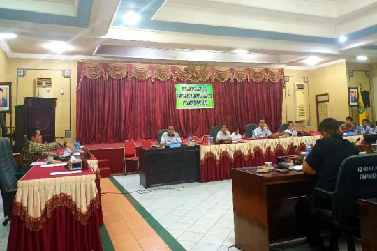 DPRD, pemkab dan kades di Bartim bahas pembentukan raperda produk hukum desa