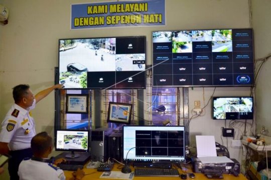 Pantau lalu lintas melalui CCTV Page 1 Small