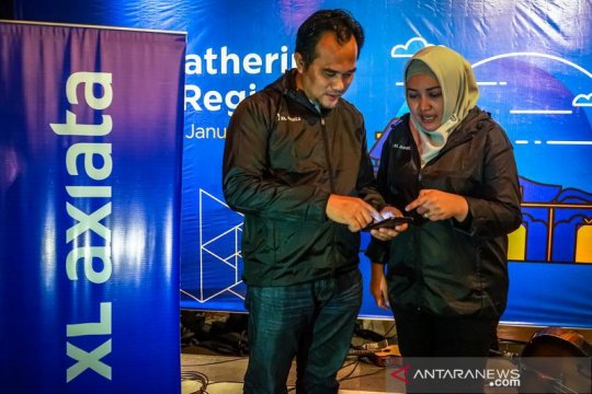 Perluasan jaringan data 4G XL Axiata Page 1 Small