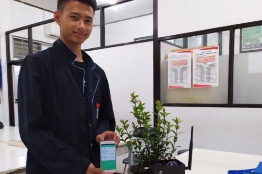 Mahasiswa ITTP sukses rancang teknologi telekomuniksasi pemantau tanaman