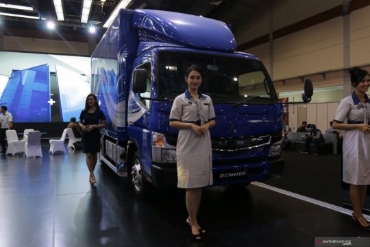 Mitsubishi Fuso kenalkan truk listrik eCanter