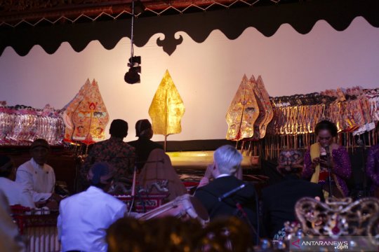 Wayang kulit Page 1 Small