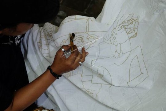 Batik tulis berkonsep wayang beber Page 2 Small