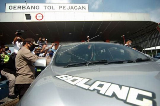 Penyekatan di tol Pejagan-Pemalang Page 1 Small