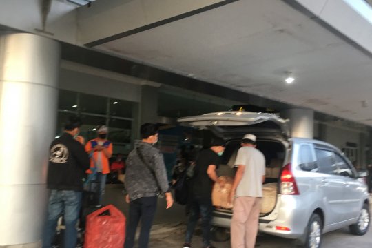 Penumpang mudik di Pelabuhan Sekupang, Batam Page 3 Small