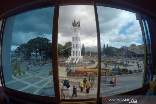 LIBUR LEBARAN JAM GADANG