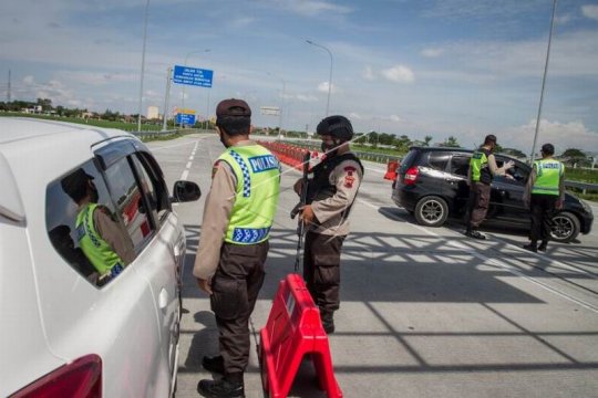 Penyekatan di jalan tol Sragen Page 2 Small