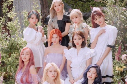 TWICE "More & More" memuncaki tangga lagu Korsel