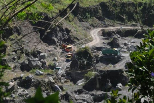 Penambang pasir Gunung Merapi Page 2 Small