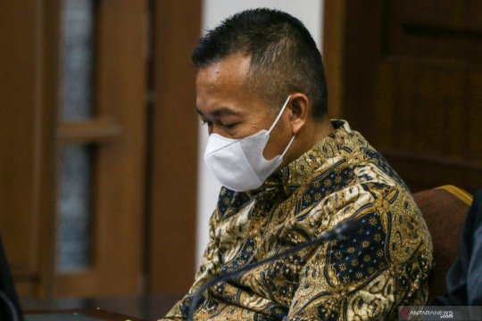 Korupsi dana COVID-19, Jaksa KPK ungkap transfer "uang vaksin" ke sekretaris Juliari Batubara