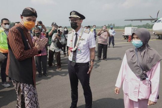 Penerbangan komersial perdana di Bandara Jenderal Besar Soedirman Page 2 Small