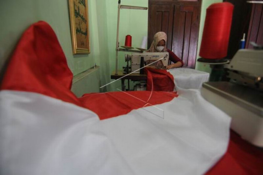 Penjahit bendera Merah Putih Page 2 Small