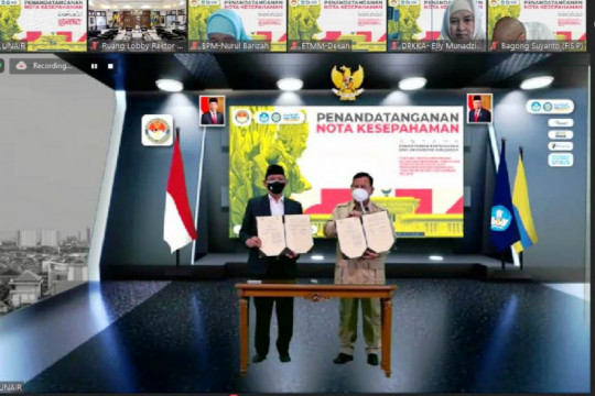Menhan Prabowo Subianto menandatangani kerja sama dengan Unair
