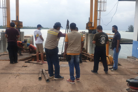 Dishub Kabupaten Belitung renovasi jembatan gerak Pelabuhan Tanjung Ru