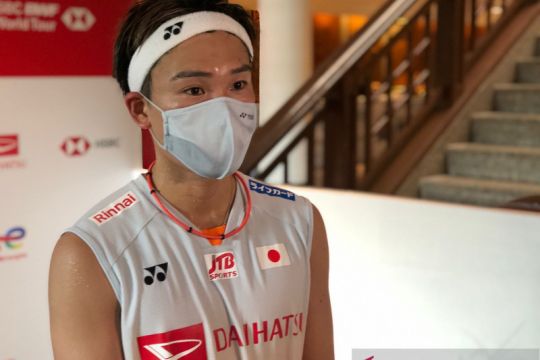 Kento Momota singkirkan Tommy Sugiarto di babak pertama Indonesia Masters