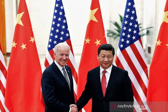 Joe Biden berbicara dengan Xi Jinping lewat video, janjikan bahas HAM