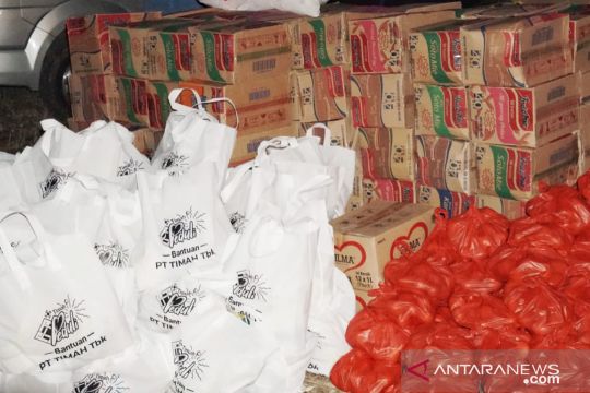 PT Timah salurkan ratusan sembako korban banjir di Pangkalpinang
