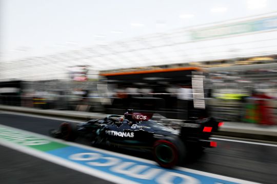 Hamilton kalahkan Verstappen di FP1 Grand Prix Arab Saudi