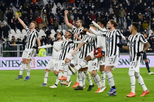 Juventus menang 2-0 atas Genoa