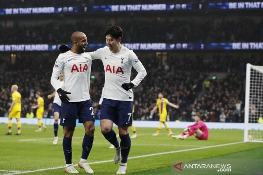 Tottenham taklukkan Palace 3-0