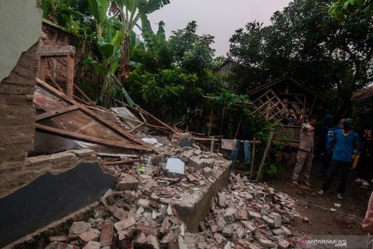 BPBD confirms Banten earthquake affected 19 sub-districts in Lebak