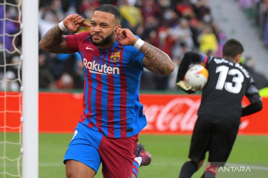 Barcelona tundukkan Elche dengan skor 2-1