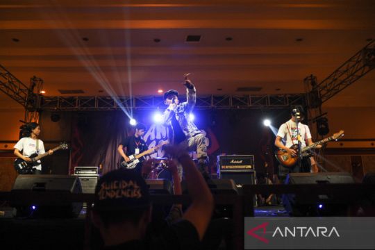 Konser musik perdana di Bandung