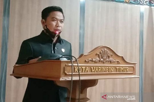 Legislator ingatkan Pemkab Kotim jangan menunda-nunda pembangunan