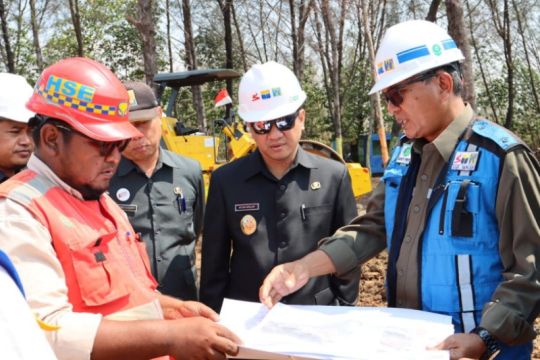 Pembangunan tanggul penahan banjir di Pekalongan target selesai September 2023