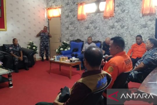 Search extended for 17 missing passengers of Kupang ferry fire