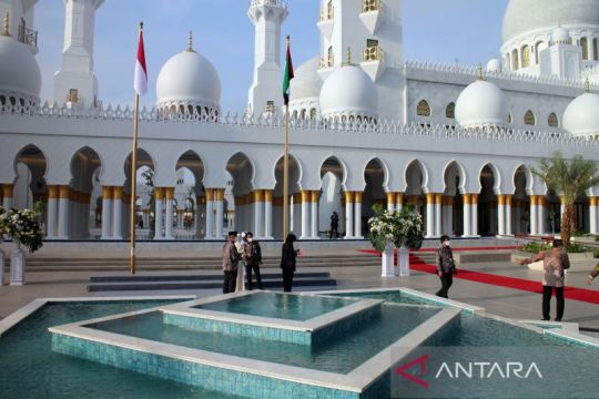 Melihat keindahan Masjid Raya Sheikh Zayed, ikon baru Kota Solo