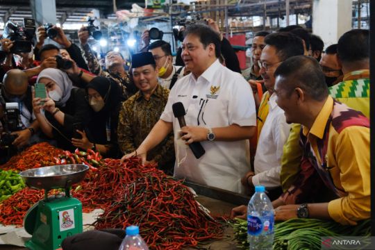 Menko Perekonomian kunjungi pasar di Pontianak
