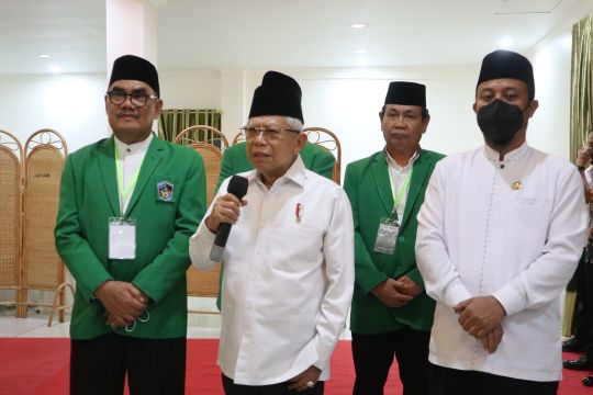 Indonesians will not be swayed by identity politics: Amin