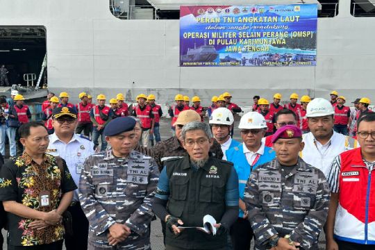 PLN perkuat kelistrikan Karimunjawa di tengah cuaca buruk