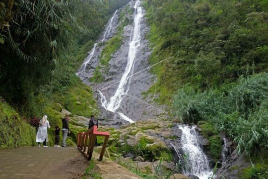 Wisata air terjun Sikarim di Dieng Page 2 Small