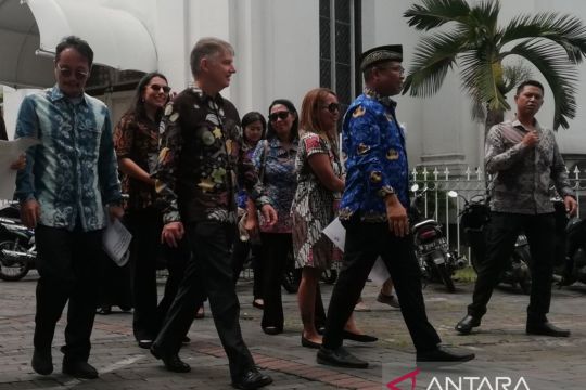 Pemkot Semarang-Dubes Inggris perluas kerja sama bidang transportasi publik