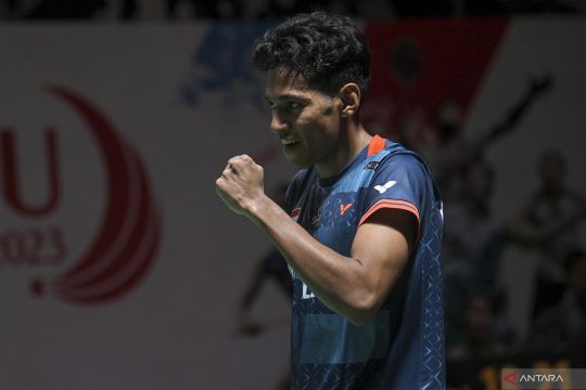 Wardoyo stuns world champion to reach quarter-finals