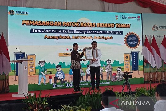 Kementerian ATR/BPN catatkan rekor MURI pemasangan tanda batas  tanah