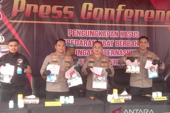 Polisi ungkap penimbunan jutaan pil tramadol ilegal