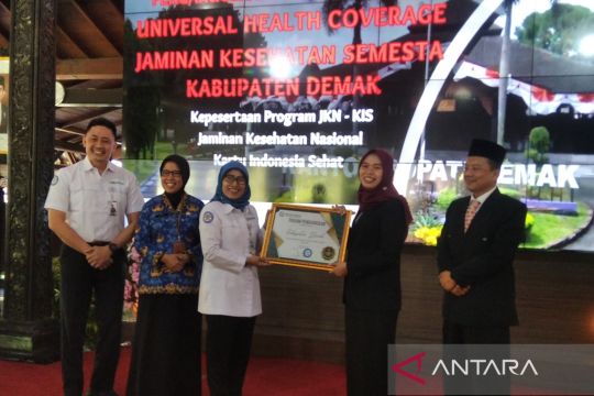 Kabupaten Demak kembali meraih cakupan semesta jaminan kesehatan
