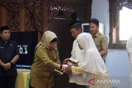 39 pasangan pengantin di Batang nikah gratis