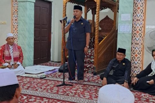 Waket II DPRD Murung Raya tepati janji berangkatkan umrah pemenang STQ XI