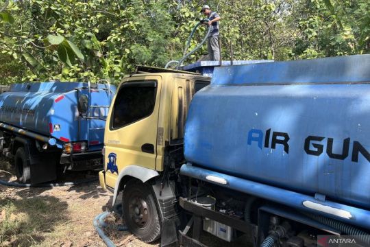 Atasi krisis air bersih, Gubernur Jateng ajak warga memanen hujan