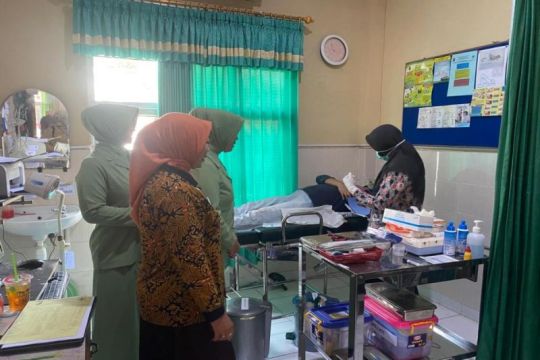 Pemkot Pekalongan - TNI gencarkan layanan KB cegah stunting