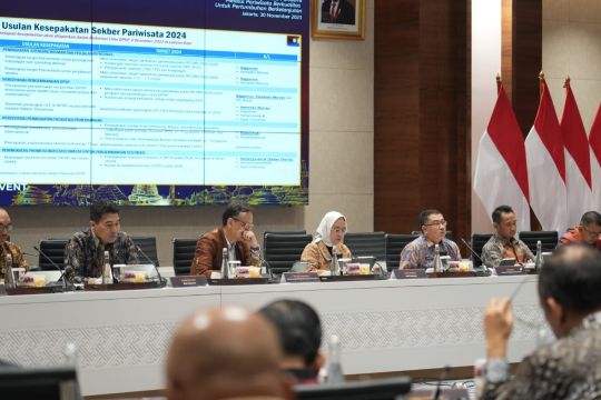 Govt agrees on eight strategic steps to accelerate tourism performance