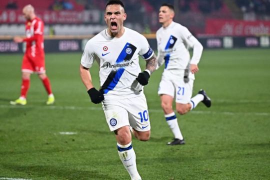Inter Milan kokoh di puncak klasemen setelah libas Monza 5-1