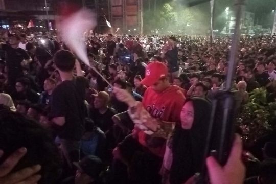 Ribuan warga Banyumas nobar Timnas U-23 di Alun-Alun Purwokerto