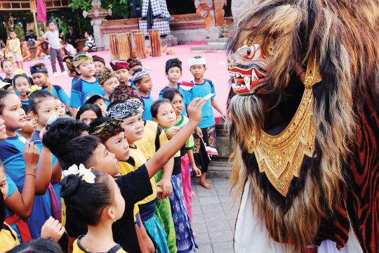 RIBUAN PELAJAR MERIAHKAN RARE BALI FESTIVAL 2024